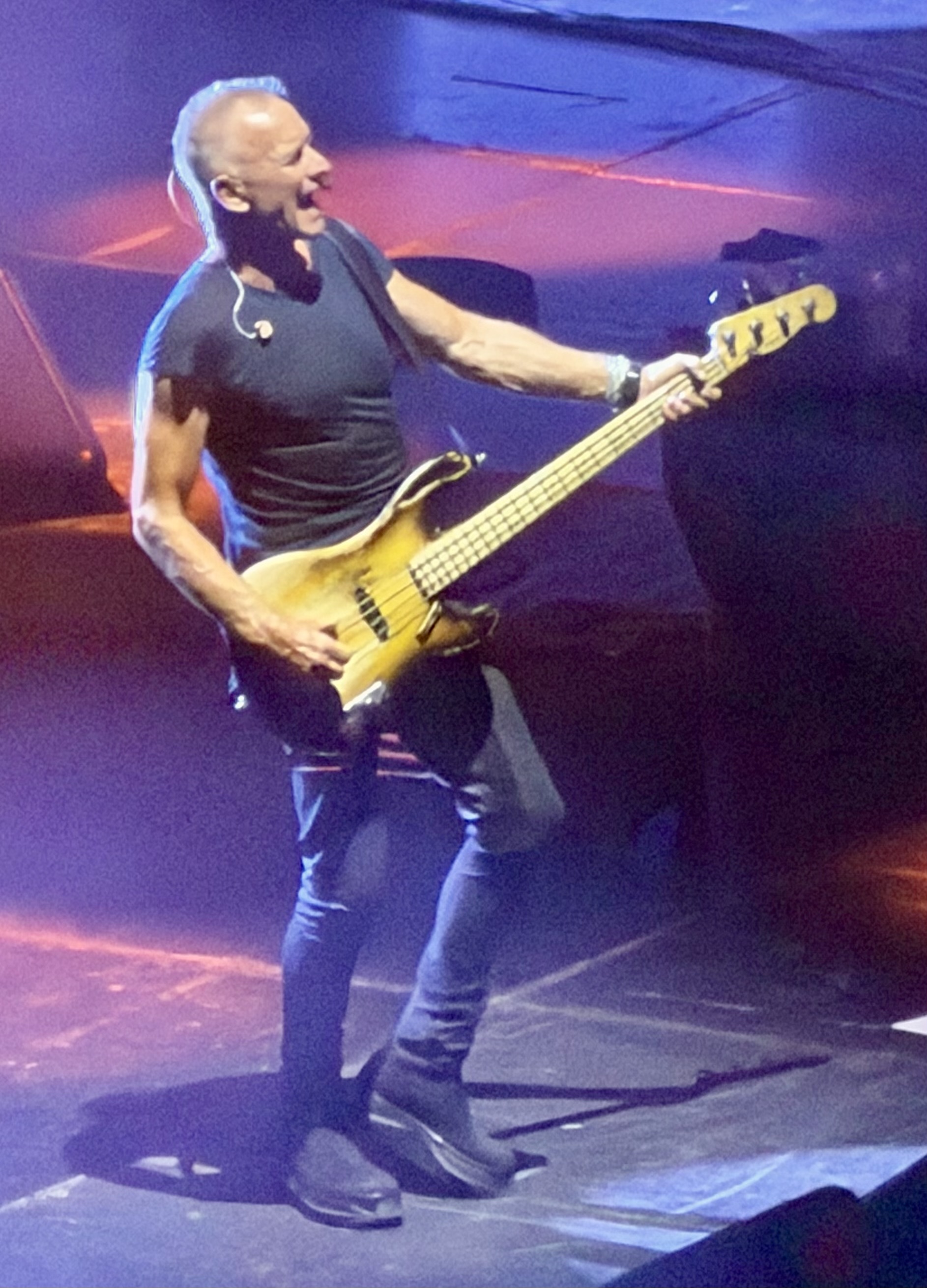 Live in Nimes, France!